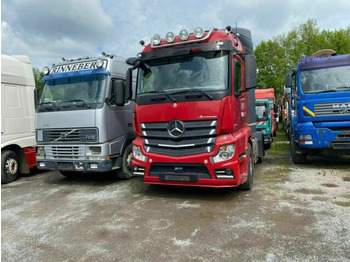 Cabeza tractora MERCEDES-BENZ Actros 1842