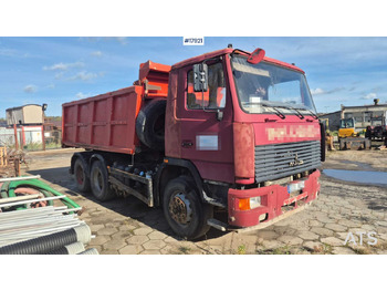 Volquete camión 2008 MAZ 650136: foto 5