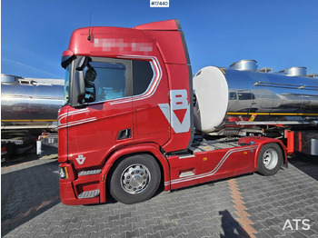 Cabeza tractora SCANIA R 530 V8