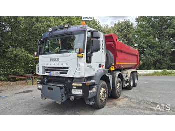 Volquete camión IVECO Trakker