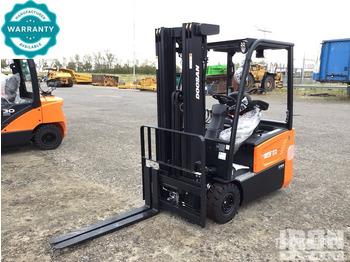 Carretilla elevadora eléctrica DOOSAN