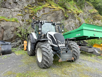 Tractor VALTRA N174