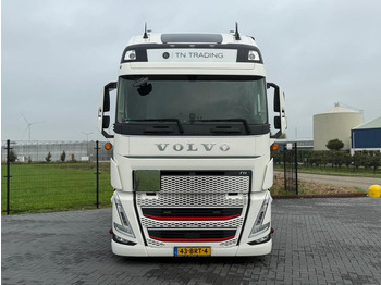 Cabeza tractora Volvo FH 13.460XL Turbocompound, leer, vollucht, 2 tanks, dubbel glas, vol spoiler.: foto 3 Cabeza tractora Volvo FH 13.460XL Turbocompound, leer, vollucht, 2 tanks, dubbel glas, vol spoiler.: foto 3