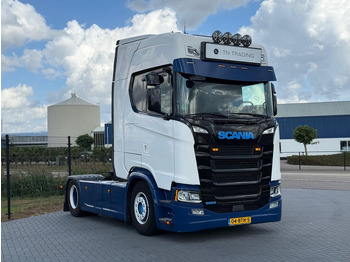 Cabeza tractora SCANIA S 500