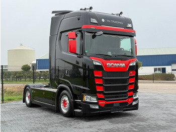 Cabeza tractora SCANIA S 770