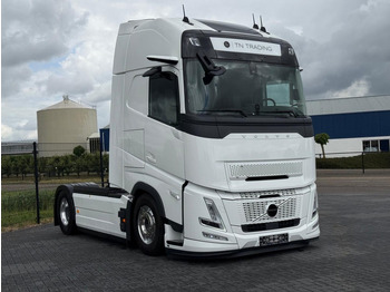 Cabeza tractora VOLVO FH13 460