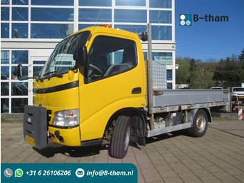 Caja abierta furgoneta TOYOTA Dyna