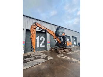 Excavadora de cadenas CASE