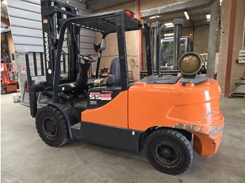 Carretilla elevadora de gas DOOSAN