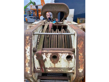 Grúa para camión DEMAG