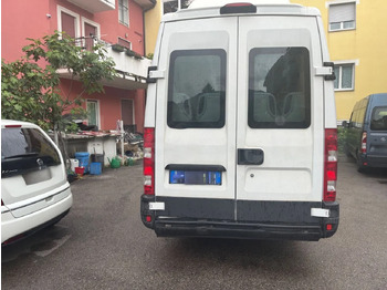 Minibús, Furgoneta de pasajeros Iveco Daily: foto 5