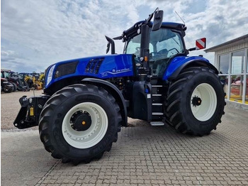 Tractor NEW HOLLAND T8