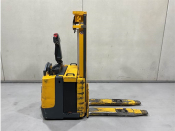 Apilador JUNGHEINRICH