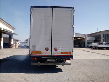 Camión caja cerrada Volvo FL6.250: foto 5