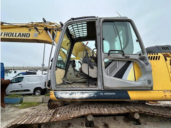 Excavadora NEW HOLLAND E215B