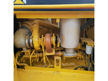 Bulldozer CATERPILLAR D8R: foto 4