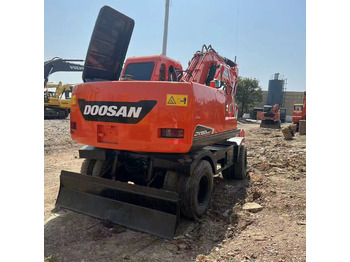 Excavadora de ruedas DOOSAN DH150W-7: foto 3