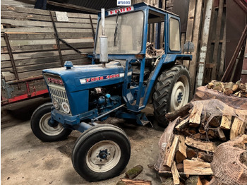 Tractor FORD