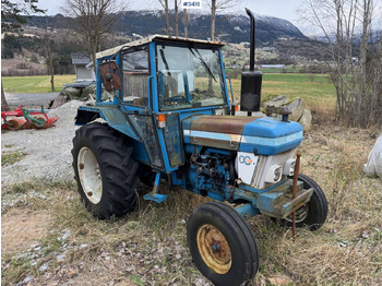 Tractor FORD