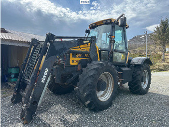 Tractor JCB