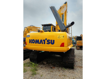 Excavadora de cadenas KOMATSU PC 220-8: foto 4