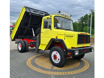 Volquete camión IVECO Stralis