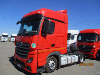 Cabeza tractora MERCEDES-BENZ Actros 1845