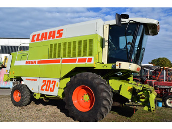 Cosechadora de granos CLAAS Dominator