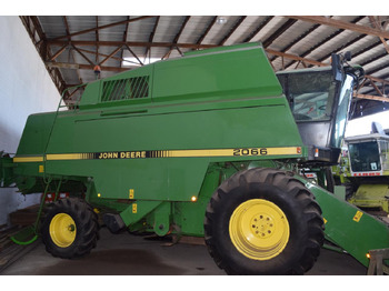 Cosechadora de granos JOHN DEERE 2066