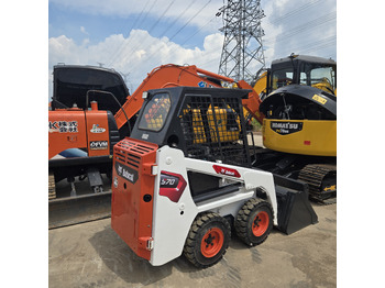 Minicargadora BOBCAT S70