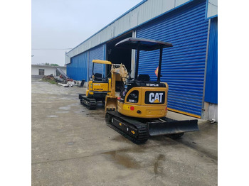 Miniexcavadora CATERPILLAR 303E