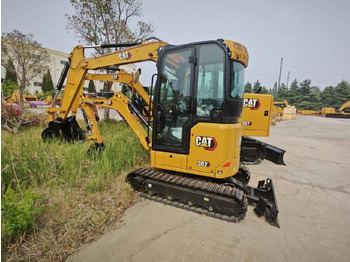 Miniexcavadora CATERPILLAR 302