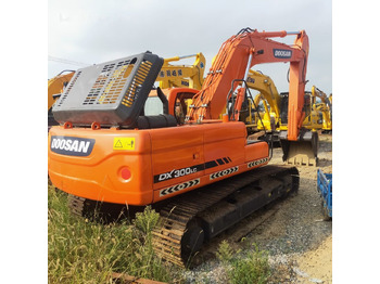 Excavadora de cadenas Doosan DX300LC: foto 2