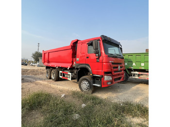 Camión caja cerrada SINOTRUK HOWO: foto 5