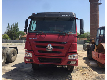 Volquete camión SINOTRUK HOWO