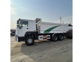 Camión caja cerrada nuevo SINOTRUK HOWO: foto 5