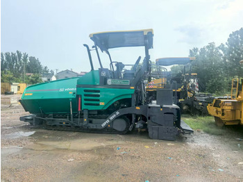 Pavimentadora de asfalto VÖGELE