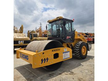 Compactador XCMG XS223J