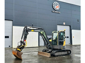 Miniexcavadora VOLVO ECR58D