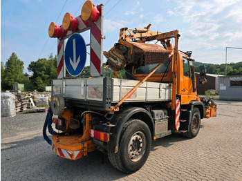 Leasing financiero de  Unimog 405/12 U400 6-Zylinder Mulag Mähausleger MKM 700 UGN UGE 405/10 Mercedes-Benz  U 300 500 Böschungsmäher 400 leasing Unimog 405/12 U400 6-Zylinder Mulag Mähausleger MKM 700 UGN UGE 405/10 Mercedes-Benz  U 300 500 Böschungsmäher 400: foto 4