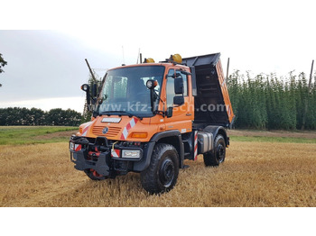 Volquete camión UNIMOG U400