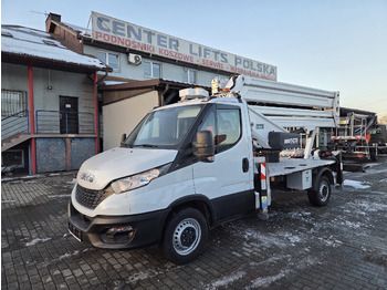 Camión con plataforma elevadora