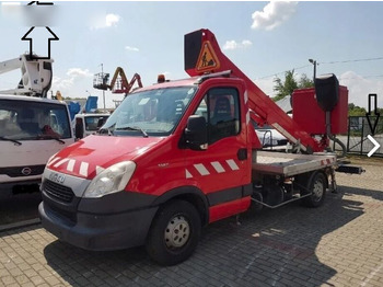 Camión con plataforma elevadora IVECO Daily 35s11