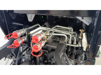Tractor nuevo NEW MAXUS 70 HP 4x4 Tractor Warranty up to 10 YEARS | НОВИЙ MAXUS 70 К.с. 4x4 Трактор Гарантія до 10 РОКІВ: foto 3