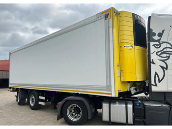 Leasing financiero de  Krone CARRIER VECTOR 1550 / 2 OSIE / 22 PALETY / OŚ SKRĘTNA / WINDA + ROLETA !! leasing Krone CARRIER VECTOR 1550 / 2 OSIE / 22 PALETY / OŚ SKRĘTNA / WINDA + ROLETA !!: foto 2