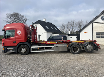 Multibasculante camión SCANIA P 320