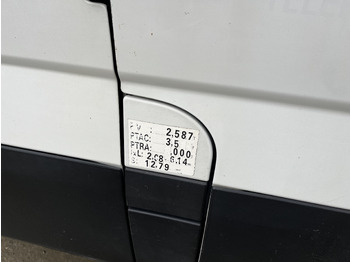 Volquete furgoneta Iveco Daily 35-170: foto 4 Volquete furgoneta Iveco Daily 35-170: foto 4