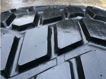Neumático para Maquinaria agrícola Michelin 525/65R20.5 XS - RECAP: foto 4