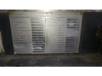 Cisterna semirremolque para transporte de substancias químicas Maisonneuve: foto 3 Cisterna semirremolque para transporte de substancias químicas Maisonneuve: foto 3