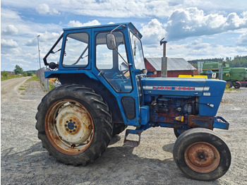 Tractor FORD 5000 traktori alkuperäiskuntoinen, Hara hytillä ja paljon hydrauliikkaa, katso video!: foto 4